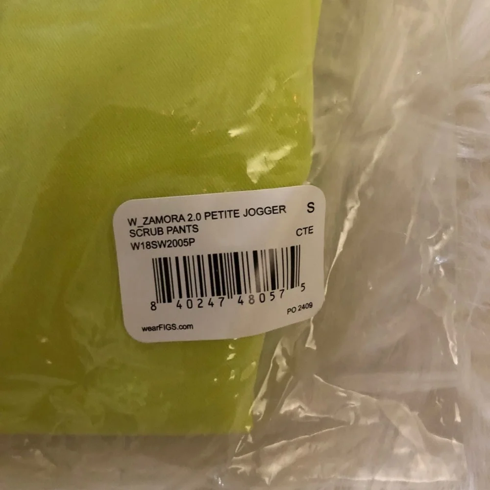 Figs Citrine Citrus Small Slim Catarina & Small Petite Joggers. - Picture 2 of 6